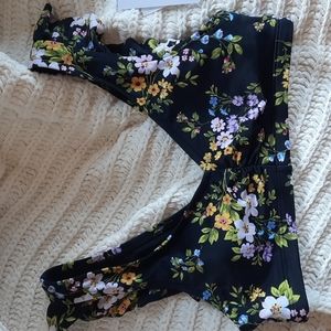 Beach Betty by Miracle Brands NWT Swim Flower Bikini Top Surf Top Small S